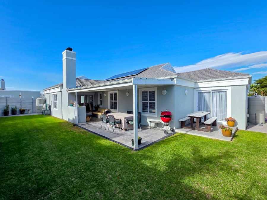 3 Bedroom Property for Sale in Sunningdale Western Cape